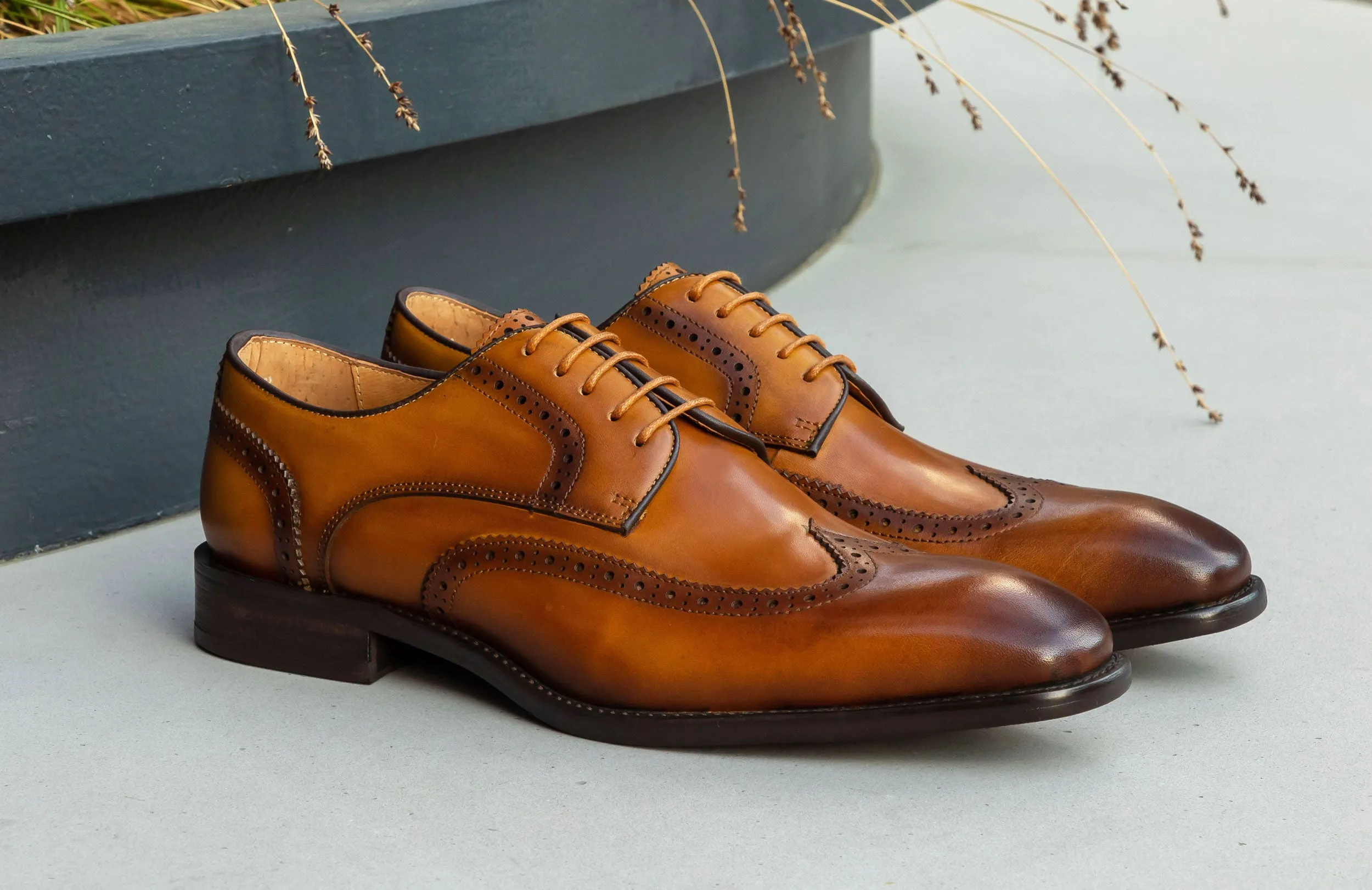 Burnished Leather Lace-Up Shoe Cognac