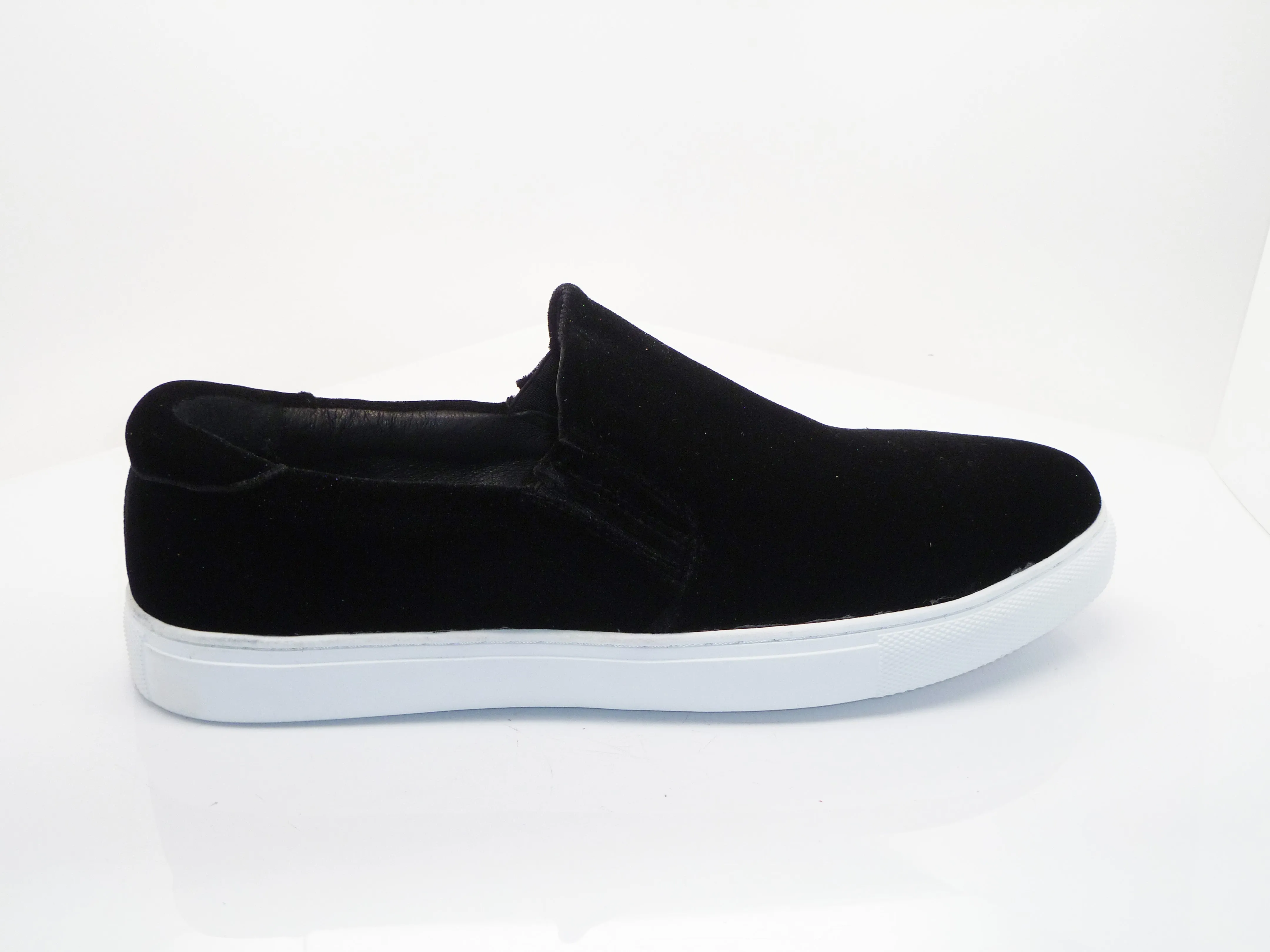 Carrucci by Maurice Velvet Slip-On Sneaker Black