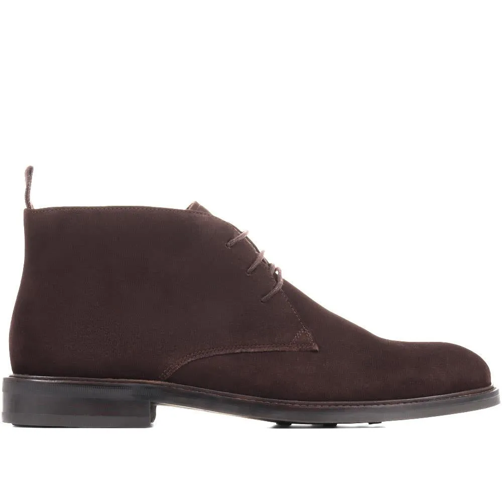 Deacon Suede Chukka Boots - DEACON / 319 224