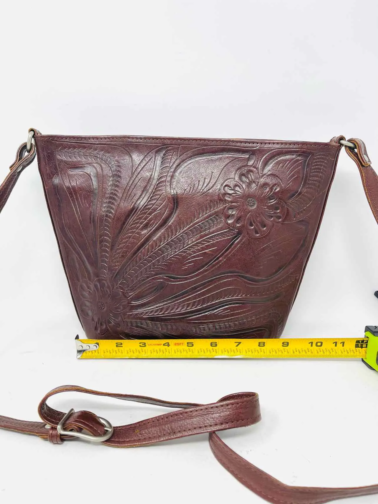 Leaders in Leather Brown/Black Star Embossed Purses Purse