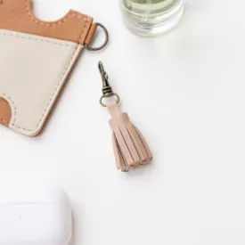 MK221216 - Flequito Sand [Mini Leather Tassel]