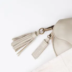 MK221222 - Flequito Bone [Leather Tassel]