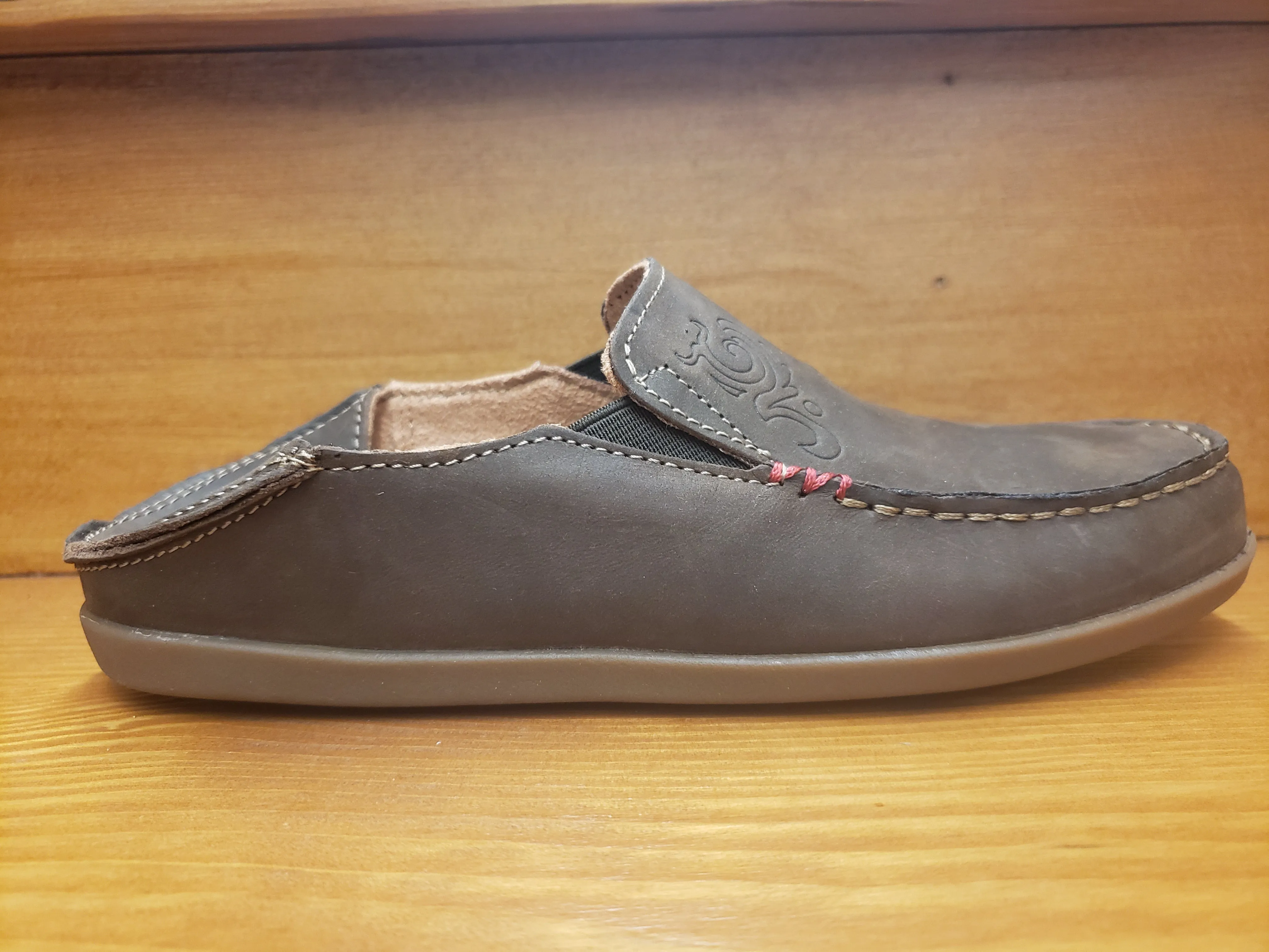 Olukai Nohea Dark Java Nubuck   20174-4834