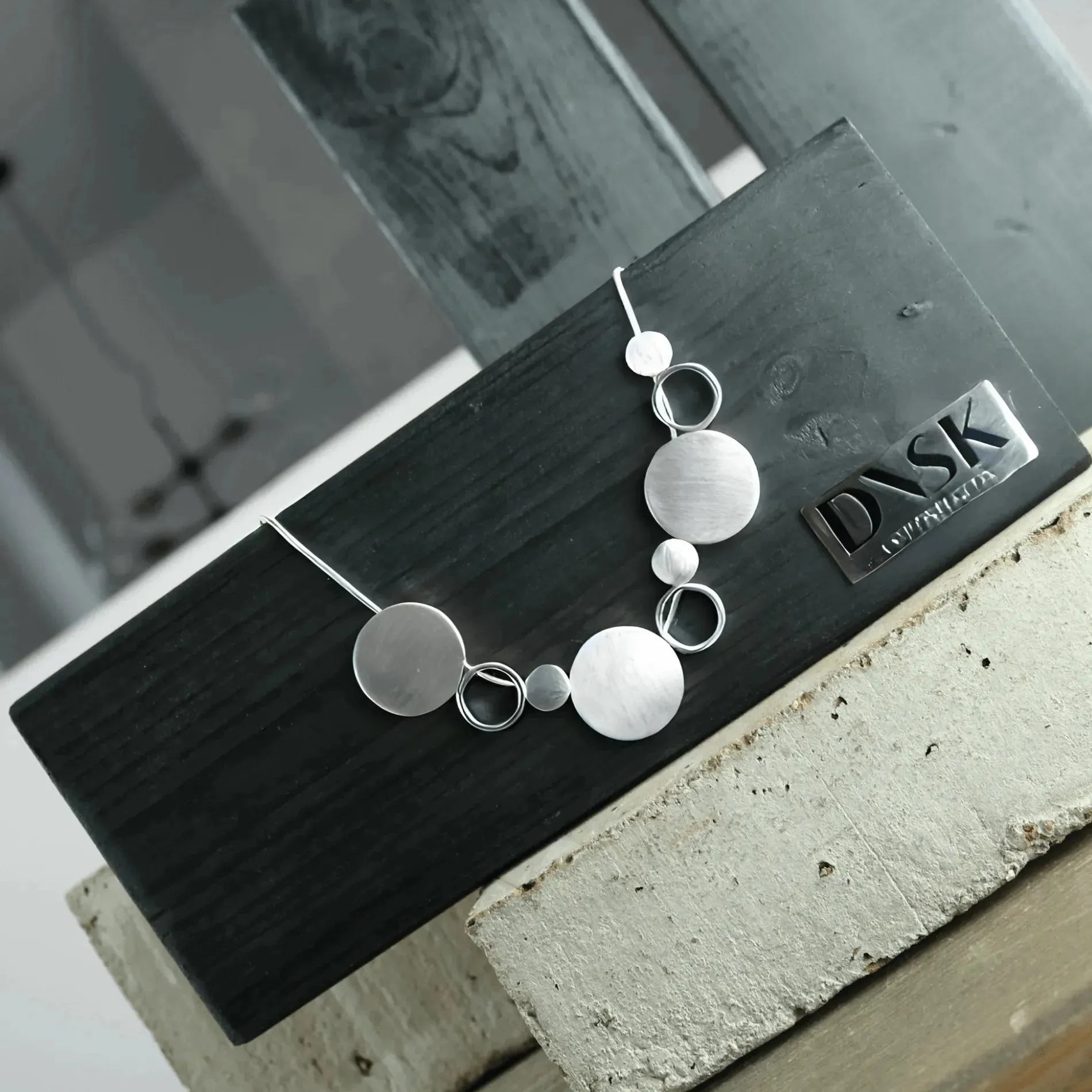 Tara Short Dot Necklace Silver Plating